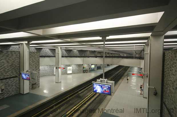 /Place des Arts Metro Station