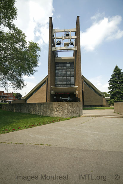 /Église Saint-Jean Baptiste-de-Lasalle