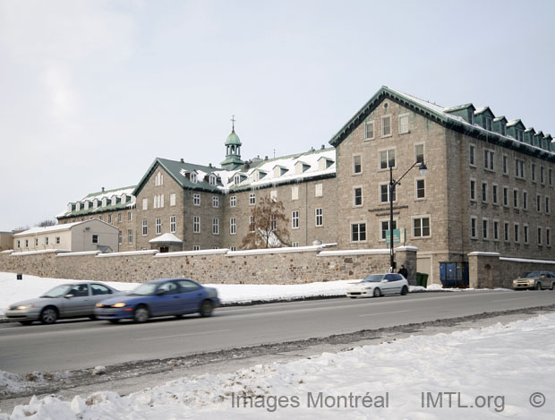 /l'Hôtel-Dieu de Montréal