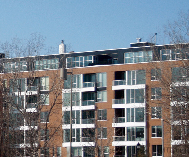Sax Condos