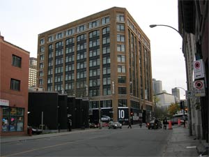 Sleb condo on Ontario Street