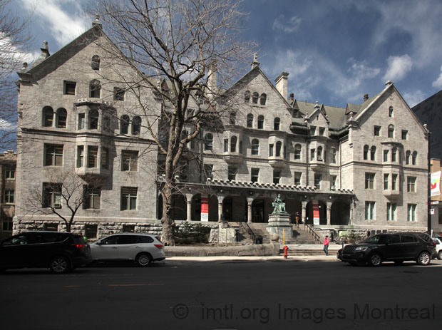 /Royal Victoria College, McGill