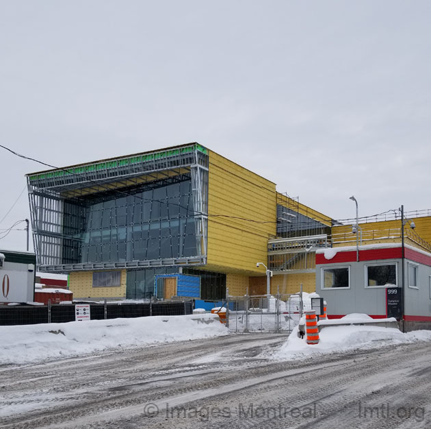 /Aqueduc de Montréal New Building